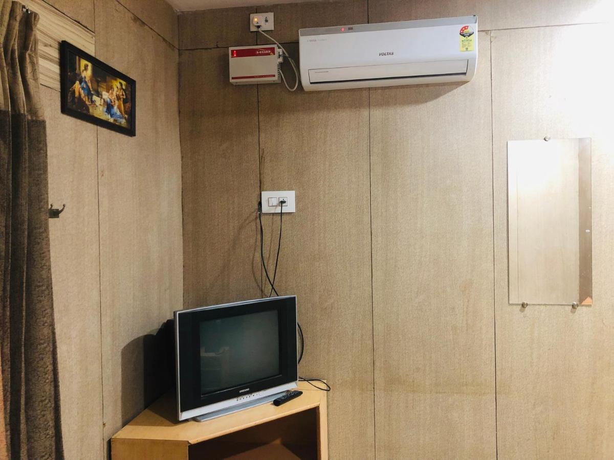 Dharmapuri C M Hotel المظهر الخارجي الصورة